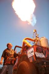 v2006_ArtCar_4_Illiminated 021 
